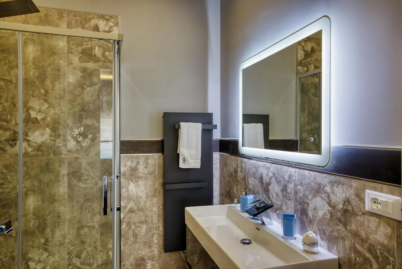 Distinto Suite & Rooms 레체