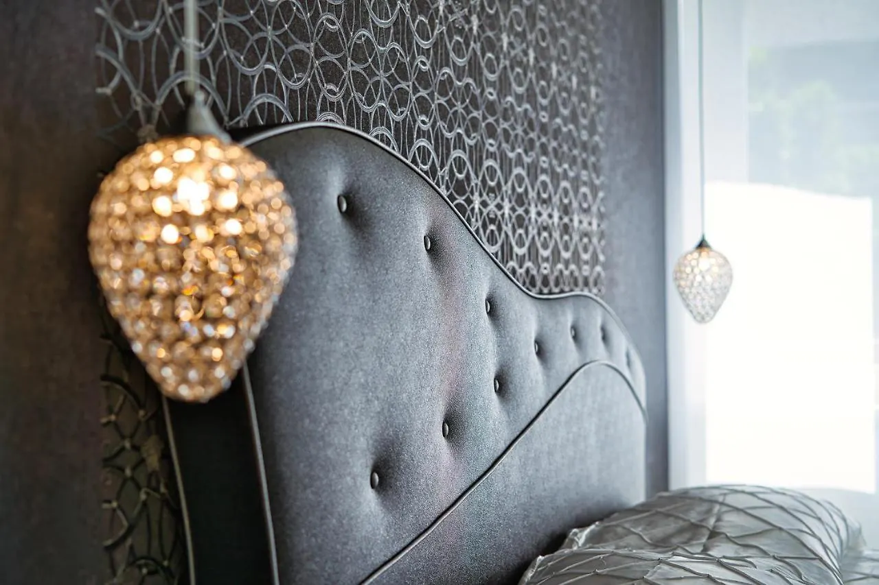 Distinto Suite & Rooms Lecce 0*,  Italy